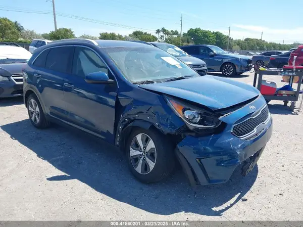 KNDCB3LC7J5152828 2018 KIA NIRO - Image 1