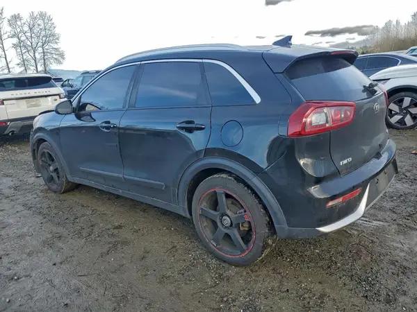 KNDCB3LC7J5156152 2018 KIA NIRO - Image 2