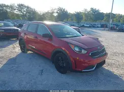 KNDCB3LC7J5161030 2018 KIA NIRO