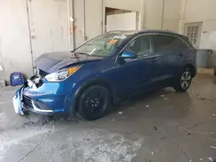 KNDCB3LC7J5170035 2018 KIA NIRO
