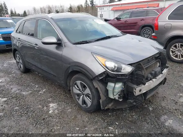 KNDCB3LC7J5179088 2018 KIA NIRO - Image 1