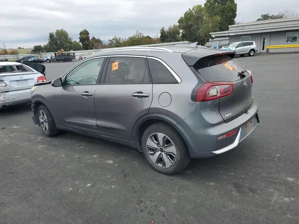 KNDCB3LC7J5203292 2018 KIA NIRO - Image 2