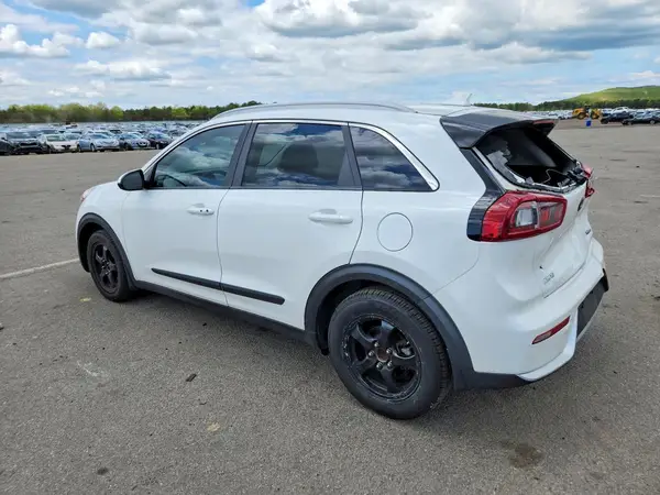 KNDCB3LC7J5211361 2018 KIA NIRO - Image 2