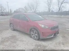 KNDCB3LC7K5218814 2019 KIA NIRO