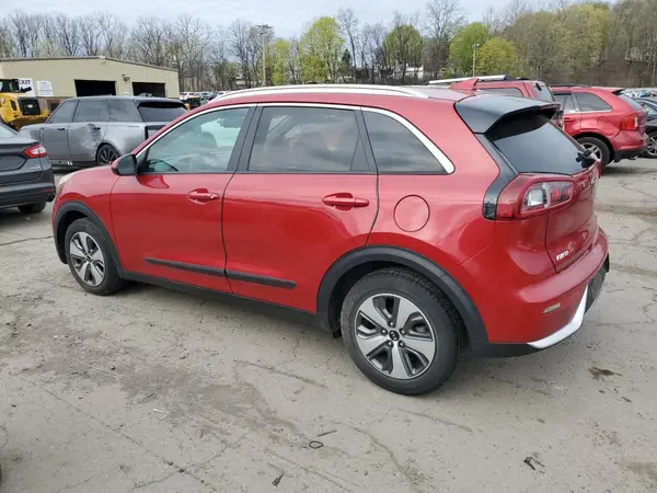 KNDCB3LC7K5219154 2019 KIA NIRO - Image 2