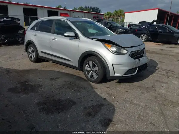 KNDCB3LC7K5231434 2019 KIA NIRO - Image 1