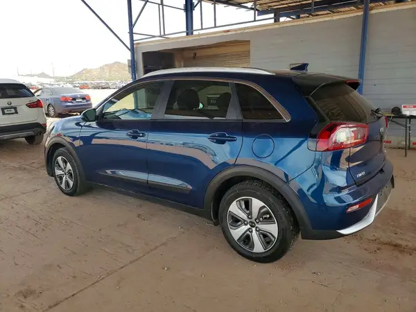 KNDCB3LC7K5243633 2019 KIA NIRO - Image 2