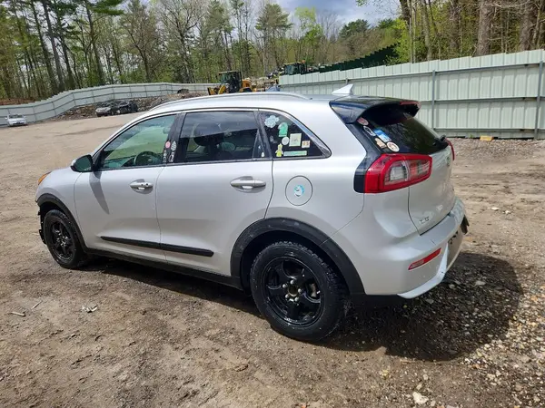 KNDCB3LC7K5261162 2019 KIA NIRO - Image 2