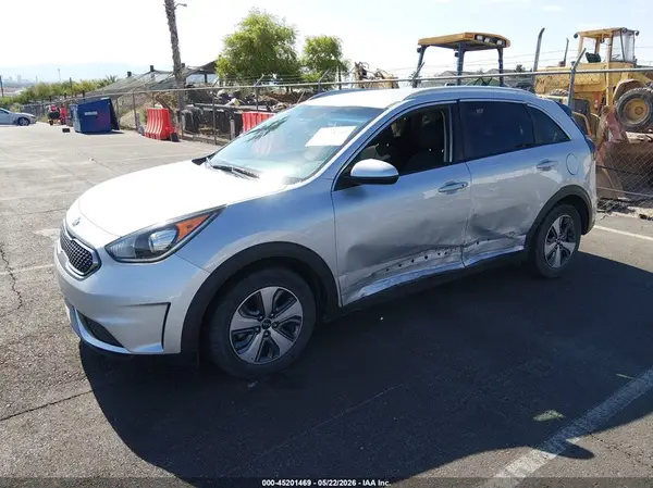 KNDCB3LC7K5263350 2019 KIA NIRO - Image 2