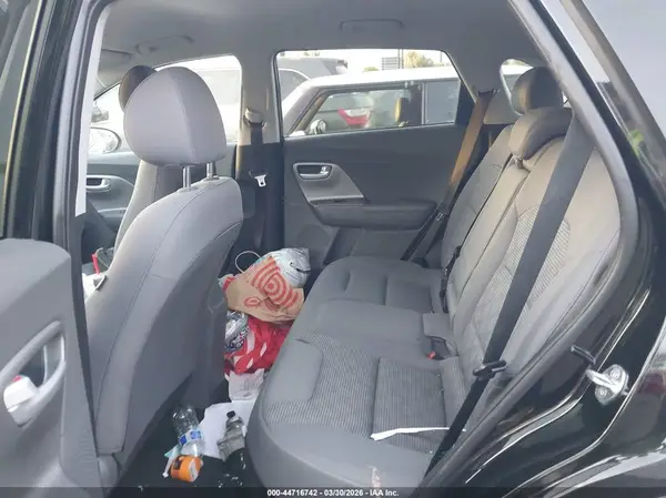 KNDCB3LC7K5294968 2019 KIA NIRO - Image 8