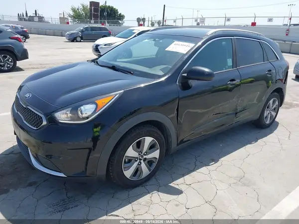 KNDCB3LC7K5294999 2019 KIA NIRO - Image 2