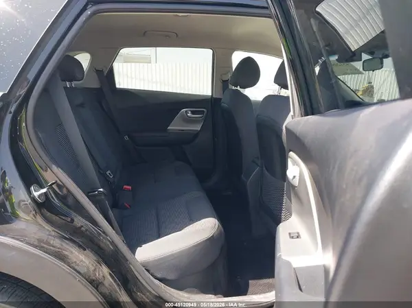 KNDCB3LC7K5294999 2019 KIA NIRO - Image 8