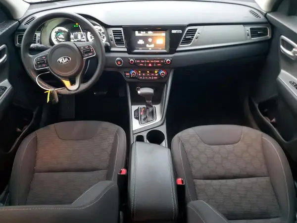KNDCB3LC7K5297479 2019 KIA NIRO - Image 8