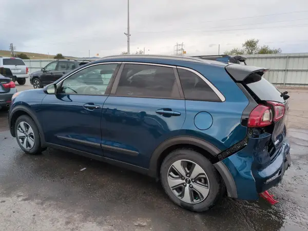 KNDCB3LC7K5316743 2019 KIA NIRO - Image 2