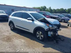 KNDCB3LC7K5323594 2019 KIA NIRO