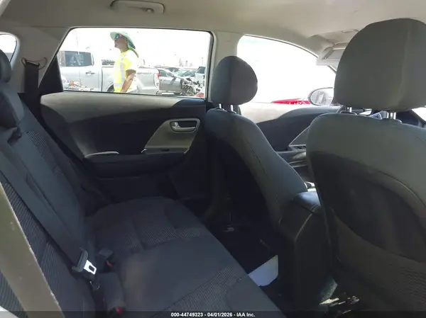 KNDCB3LC7K5341299 2019 KIA NIRO - Image 8