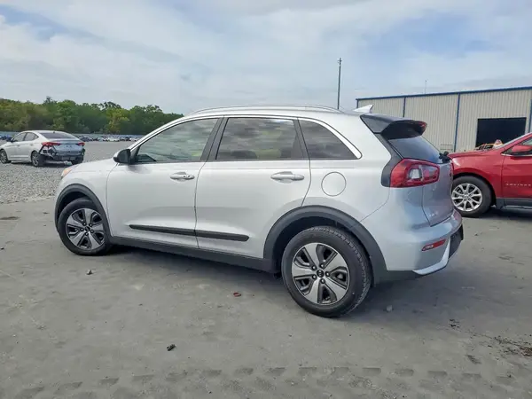 KNDCB3LC7K5344316 2019 KIA NIRO - Image 2