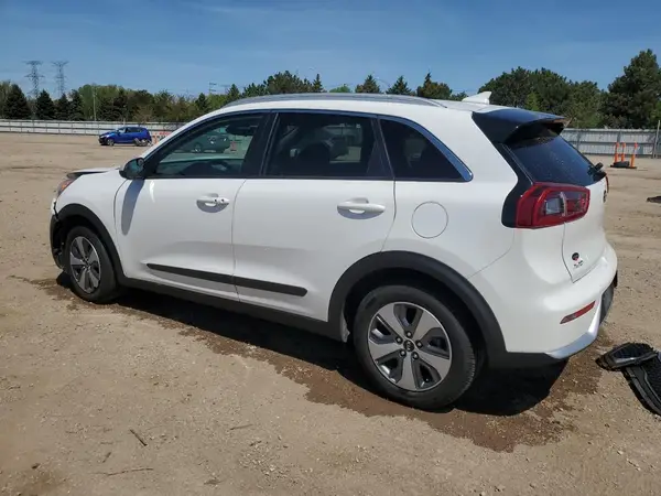 KNDCB3LC7K5346700 2019 KIA NIRO - Image 2
