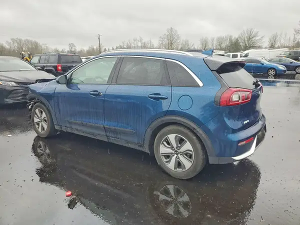 KNDCB3LC7K5350102 2019 KIA NIRO - Image 2