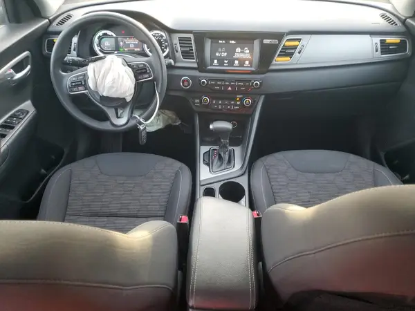 KNDCB3LC7K5352822 2019 KIA NIRO - Image 8
