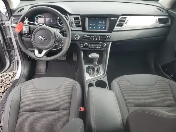 KNDCB3LC7K5353646 2019 KIA NIRO - Image 8