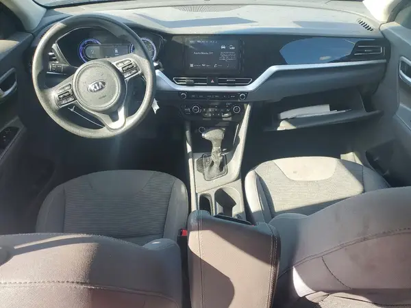 KNDCB3LC7L5361151 2020 KIA NIRO - Image 8