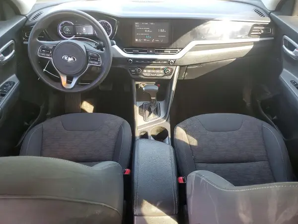 KNDCB3LC7L5367161 2020 KIA NIRO - Image 8