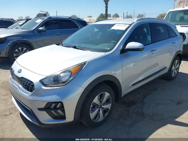KNDCB3LC7L5369198 2020 KIA NIRO - Image 2