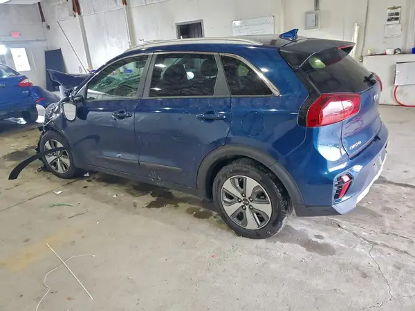 KNDCB3LC7L5396000 2020 KIA NIRO - Image 2