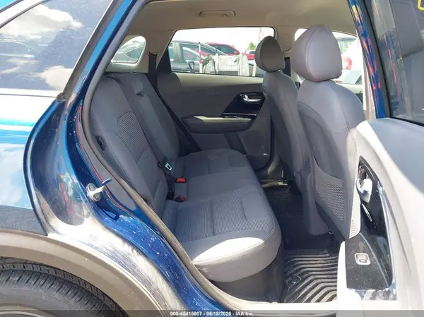 KNDCB3LC7L5422417 2020 KIA NIRO - Image 8