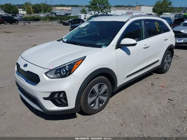 KNDCB3LC7L5427150 2020 KIA NIRO - Image 2