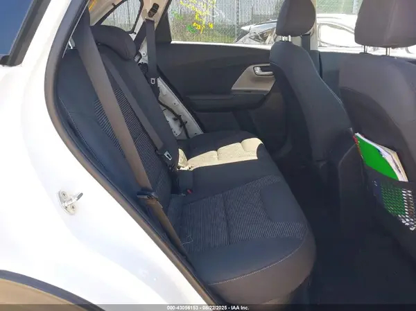KNDCB3LC7L5427150 2020 KIA NIRO - Image 8