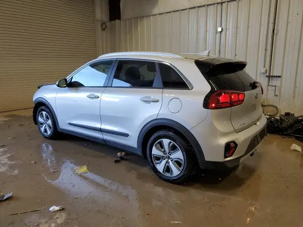 KNDCB3LC7M5488449 2021 KIA NIRO - Image 2