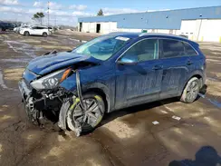 KNDCB3LC7N5514968 2022 KIA NIRO