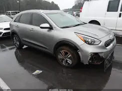 KNDCB3LC7N5527395 2022 KIA NIRO