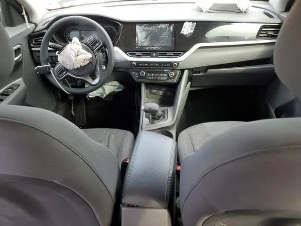 KNDCB3LC7N5532385 2022 KIA NIRO - Image 8