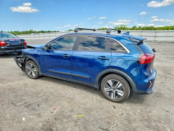 KNDCB3LC7N5536145 2022 KIA NIRO - Image 2