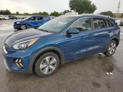 KNDCB3LC7N5540163 2022 KIA NIRO