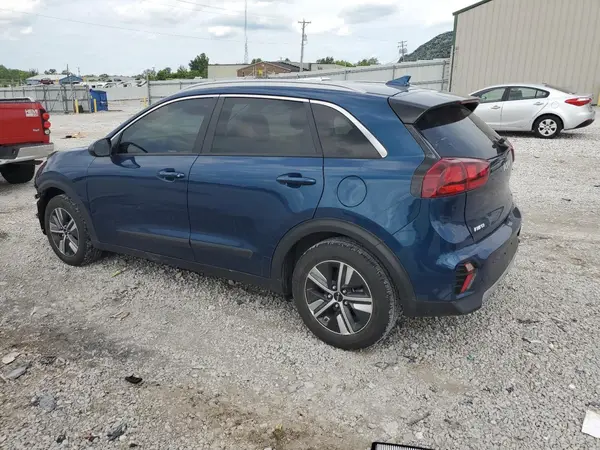 KNDCB3LC7N5546741 2022 KIA NIRO - Image 2