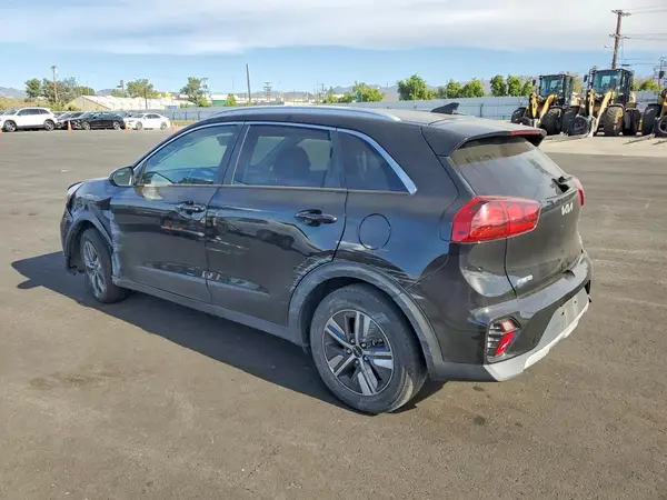 KNDCB3LC7N5548389 2022 KIA NIRO - Image 2