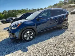 KNDCB3LC7N5549557 2022 KIA NIRO