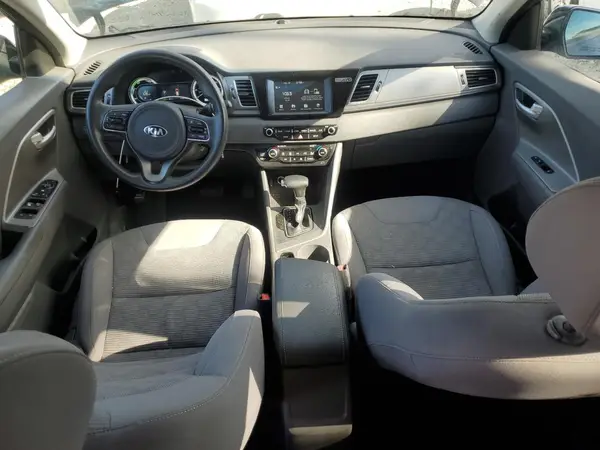 KNDCB3LC8H5043255 2017 KIA NIRO - Image 8