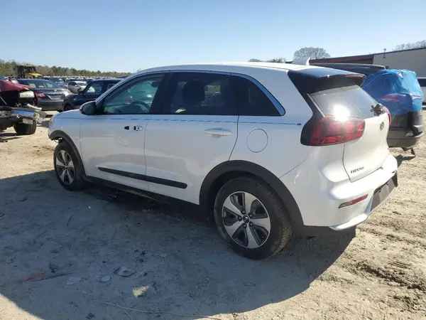 KNDCB3LC8H5048892 2017 KIA NIRO - Image 2