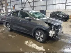 KNDCB3LC8H5051453 2017 KIA NIRO