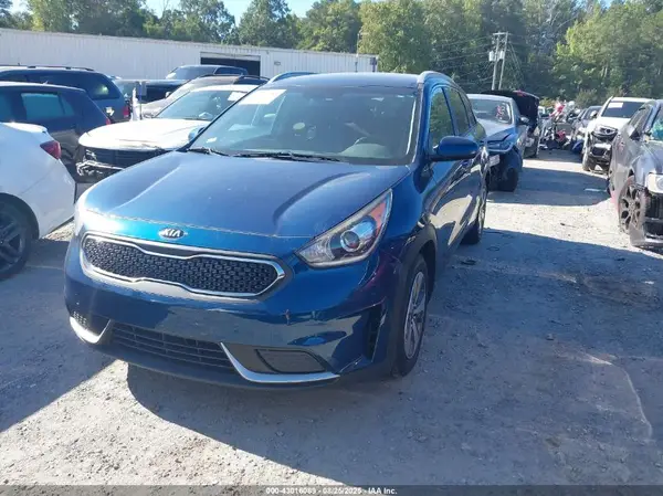 KNDCB3LC8H5056006 2017 KIA NIRO - Image 2