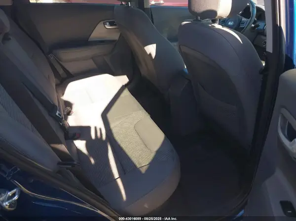 KNDCB3LC8H5056006 2017 KIA NIRO - Image 8