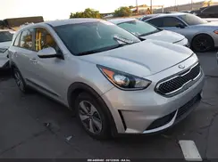 KNDCB3LC8H5060377 2017 KIA NIRO
