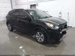 KNDCB3LC8H5073467 2017 KIA NIRO
