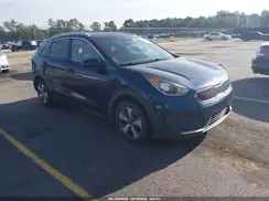 KNDCB3LC8H5074389 2017 KIA NIRO