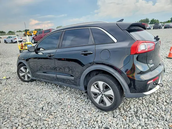 KNDCB3LC8H5082430 2017 KIA NIRO - Image 2